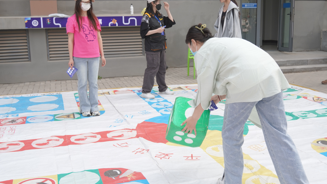 北京工商大学举办第一届校园“安全文化节” 落成安全文化广场 北京工商大学举办第一届校园“安全文化节” 落成安全文化广场