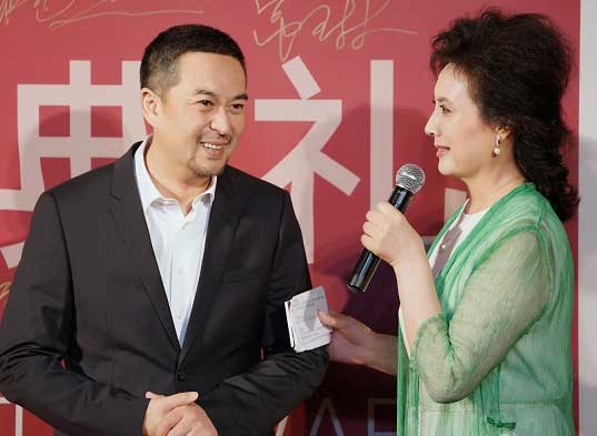 张嘉译出席第十六届电影 张嘉译出席第十六届电影