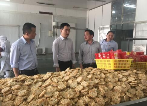 邮储银行六安市分行查选军行长莅临金寨县支行