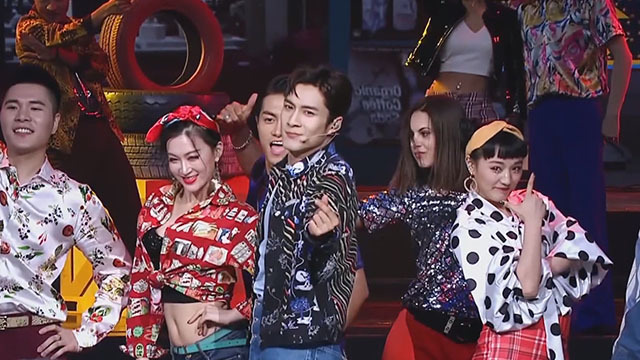 韩东君热舞演唱《失恋阵线联盟》 魅力四射 韩东君热舞演唱《失恋阵线联盟》 魅力四射