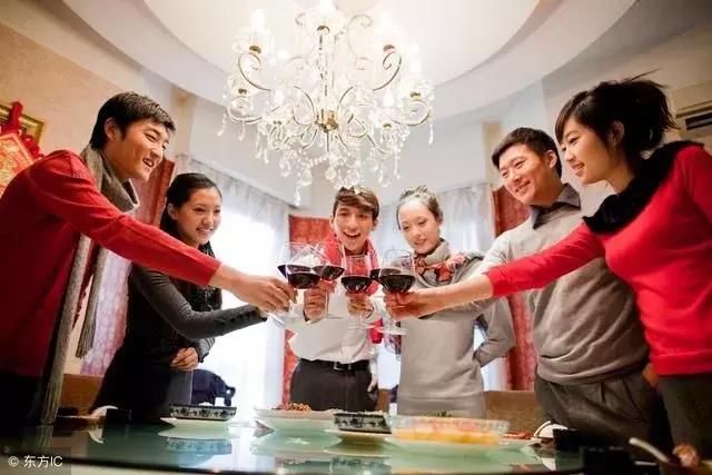 李嘉诚说到家庭聚餐,到处都隐藏着大智慧,你将