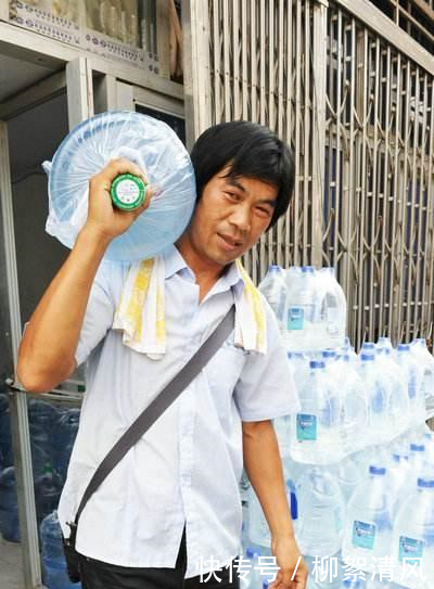 开心一刻笑话 早上一笑, 开心一整天!