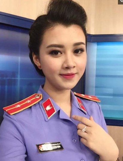 越南最美新闻联播主持人