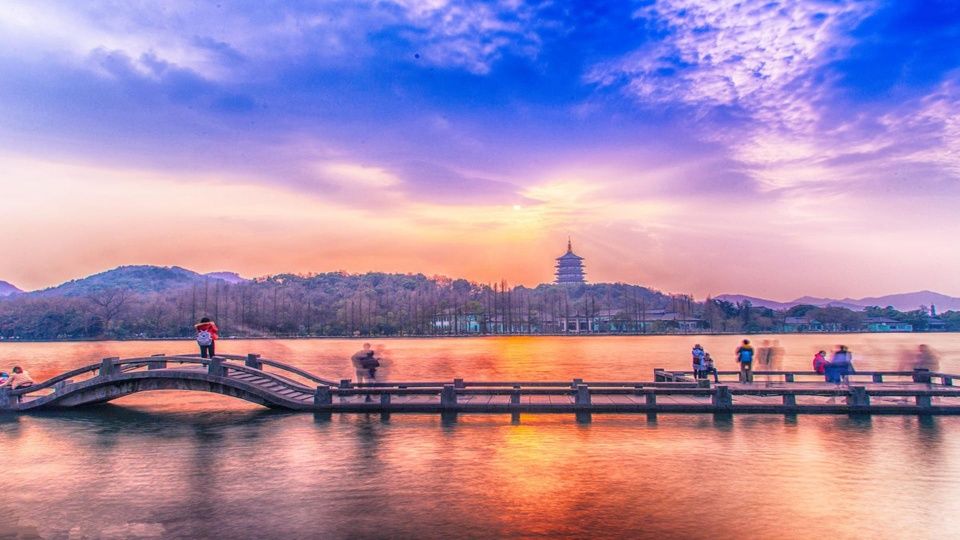 中国工资最高的8个城市,没有1个是过万的,广东