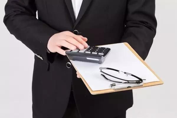 新手司机新车需要买什么保险?我来给你详细罗