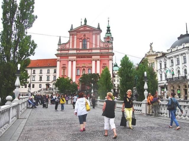 南斯拉夫混的最好国家,人均收入是主体国家4倍