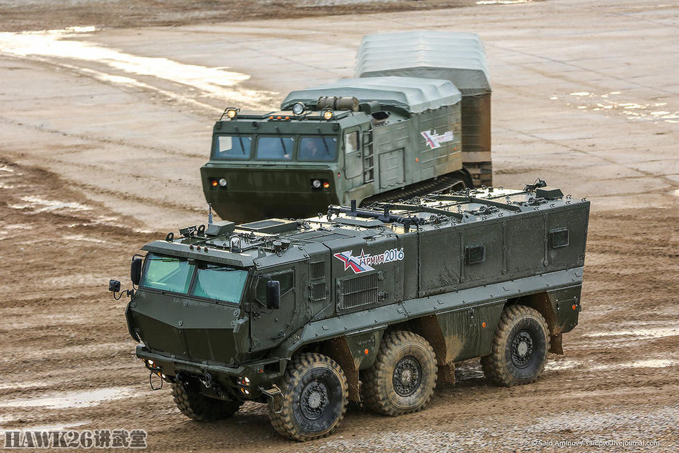 全地形车和“台风K”运兵车。