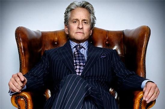 李易峰让奥斯卡影帝给他当配角,黄晓明却给好