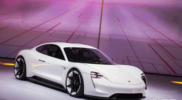 保时捷纯电动汽车充电多长时间?保时捷纯电跑