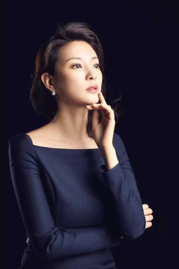 至今未嫁的6位央视女主持,如果可以你最想把谁