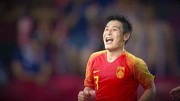 《足球100分》今晚直播 梦想未完待续