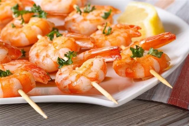 大虾只会水煮吃?教你5种大虾做法,既营养又美