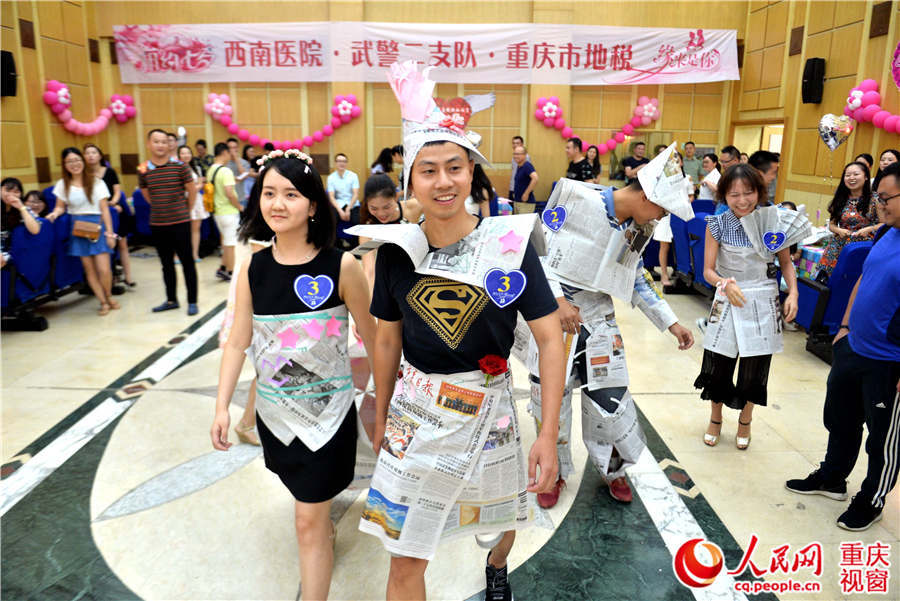 8月9日,农历七月初七,也是“中国东方情人节”,武警重庆总队二支队与重庆西南医院、重庆市地方税务局共同举办了一场以“相约七夕,原来是你”为主题的警民联谊活动。