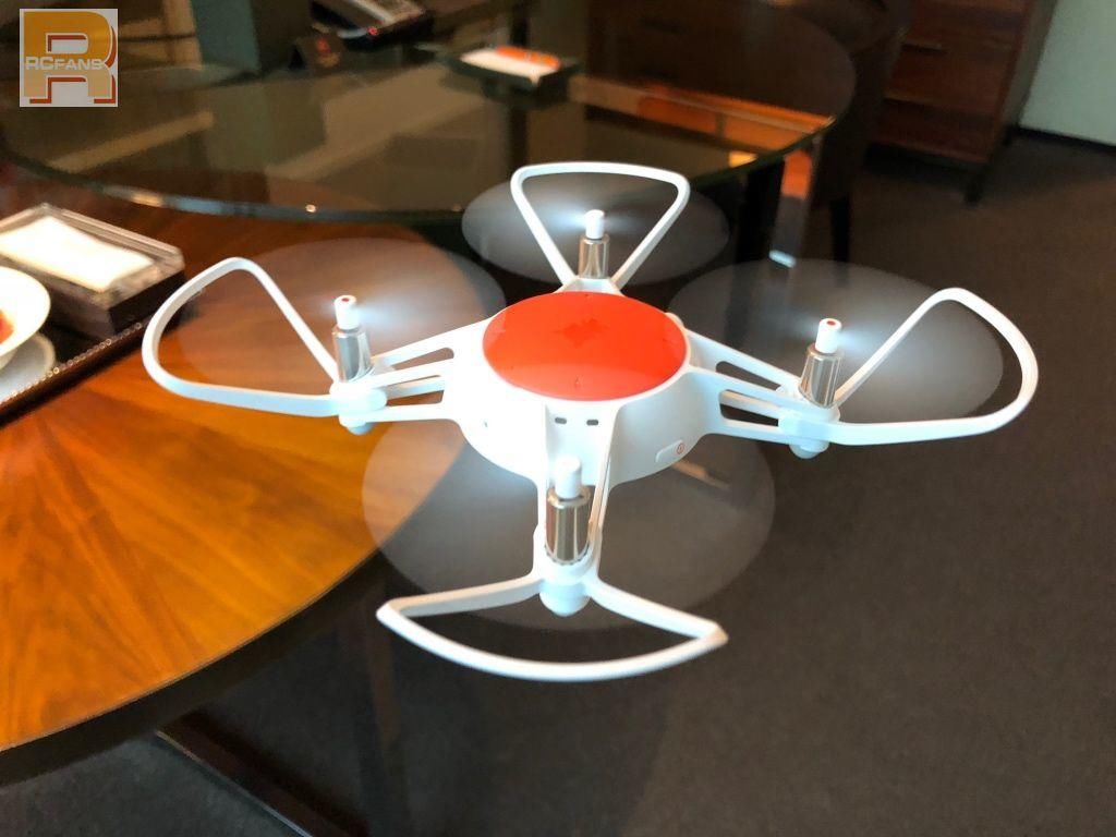 小米掌上无人机 米兔遥控小飞机开箱