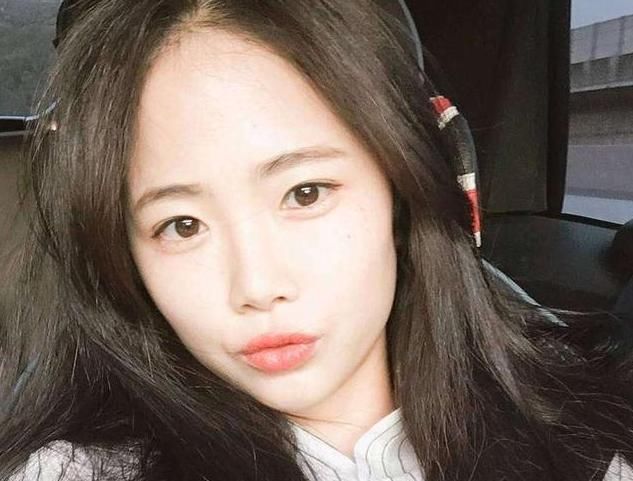 说到女子足球运动员的颜值,一美国球员碾压全