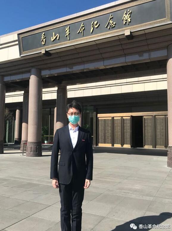 纪念馆宣教员孟超老师在《为新中国奠基——中共中央在香山》主题展览