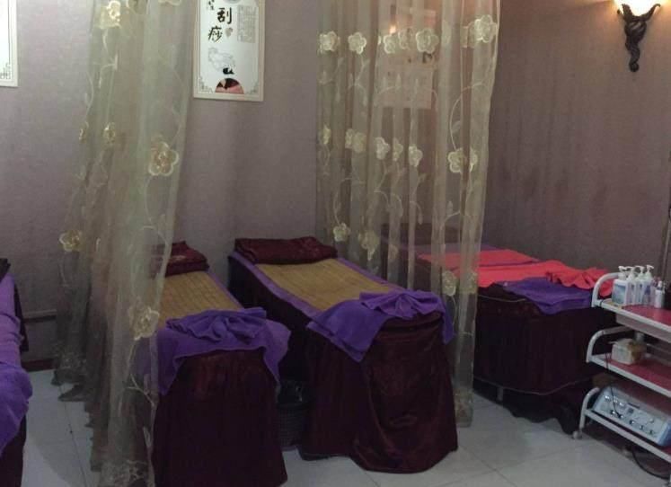 女销售拒绝喊口号,30天被罚1200元,辞职后老板