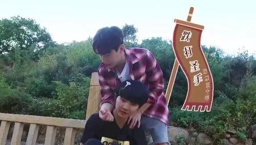 刘宪华粉丝骂黄磊土鳖,但他们知道刘宪华的卖