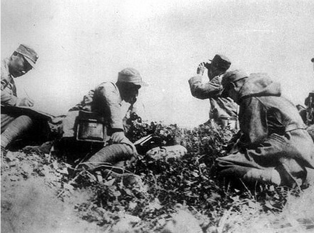 19日黄昏，就在英军即将被日军歼灭的最后时刻，中国新38师第113团的1000多名士兵及时出现在仁安羌。他们勇猛的阻挡住日军，掩护英军逃出生天。此战，中国远征军从日军2个大队的虎口中解救了7000多装备有坦克，装甲车，大炮和汽车的英军。