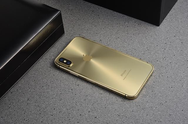 土豪金iphone x开箱上手,这金色简直"亮瞎眼"!