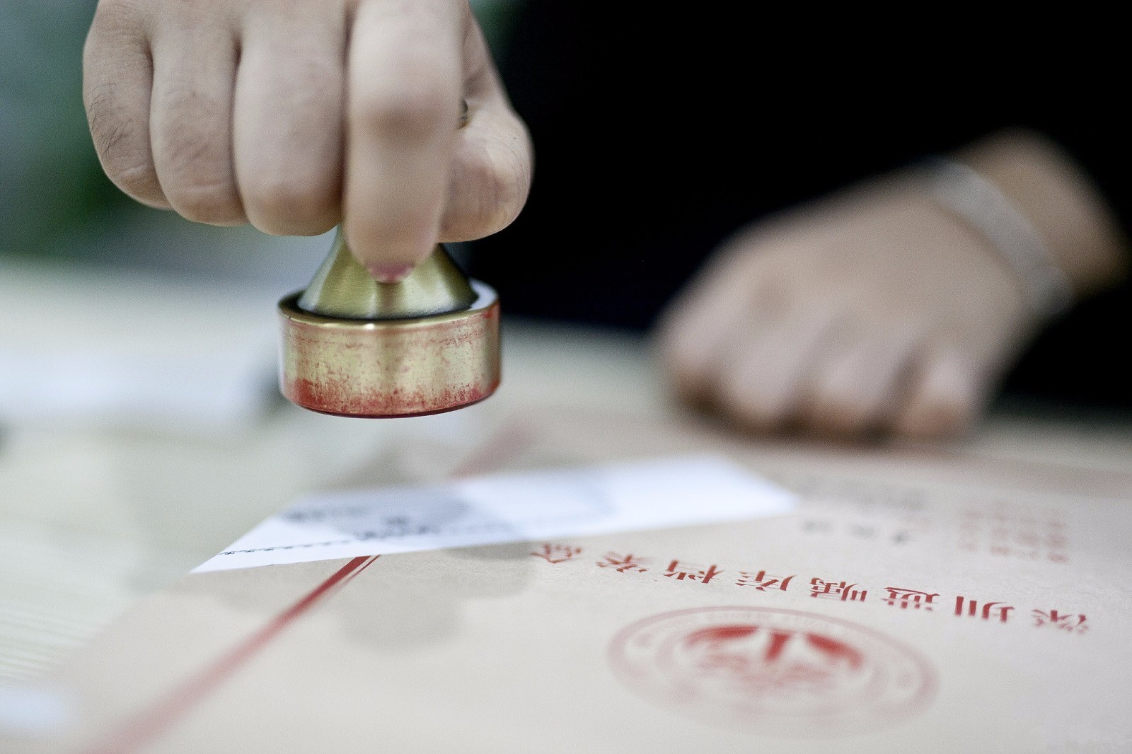 恐子女离婚财产被分 超99%老人遗产不给儿媳