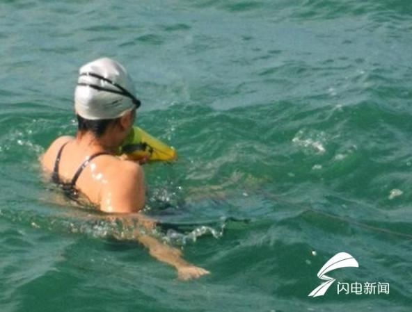 68秒丨8小时23公里 山东游泳爱好者孙冬梅成