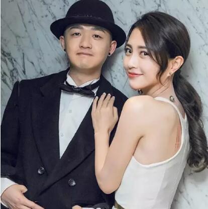 她是《画壁》中媲美孙俪的小仙女,也是因不会带娃而被骂的包文婧