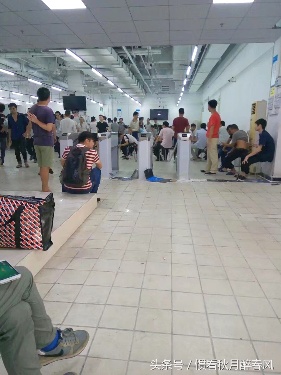 在广东:工厂招的临时工很受求职者的青睐,因为