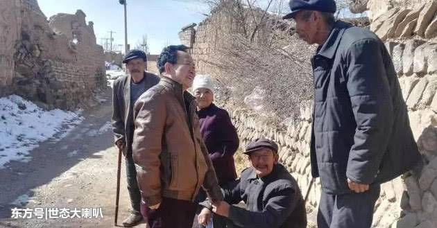 农村有个怪象,穷人装富,富人装穷,这是为什么