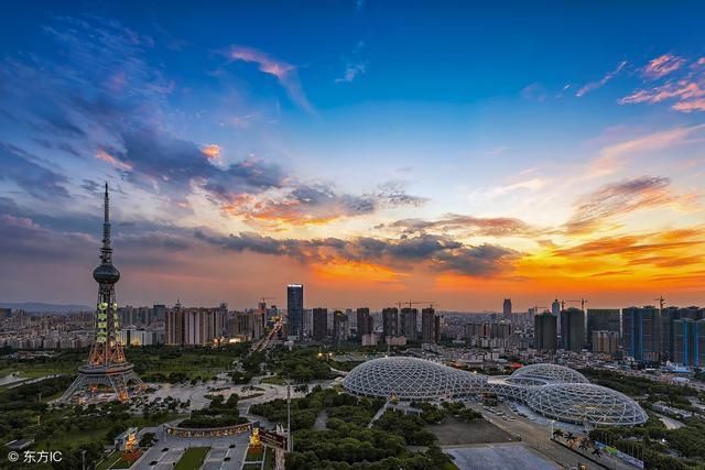 网友评出中国最富20大城市排行,前十名被广东