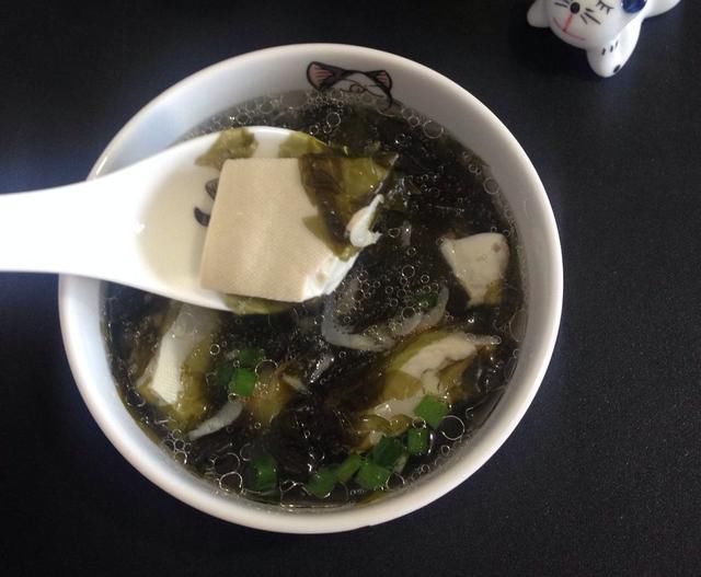 十一,紫菜豆腐肉片汤