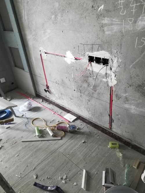 新房装修发现插座没电物业与水电工互推责任,