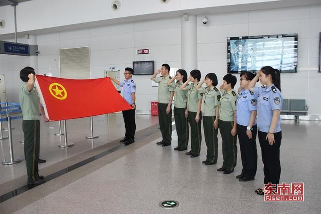 泉州边检站开展传承五四精神,争做四有军人活