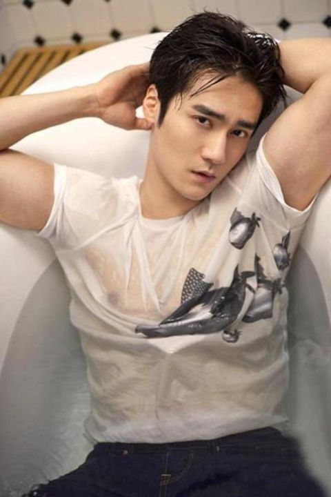 t01212733f76baf3b70.jpg?size=480x720