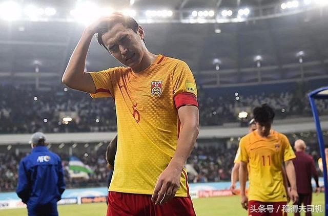 白斩鸡惹的祸!央视名人解散中国队言论遭讽,国