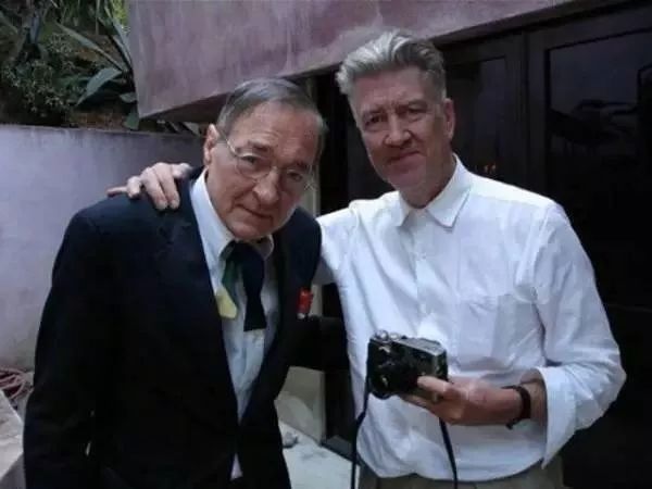 你知道摄影大师都用什么相机吗?