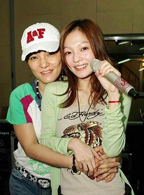 个张韶涵?某女星父亲向女儿要5000万赡养费,