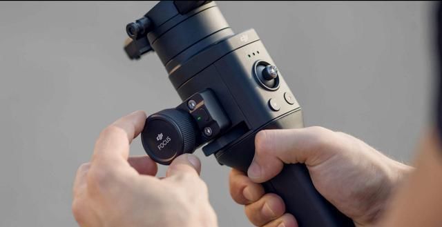 相机稳定器大疆如影S和智云云鹤2对比 差异点