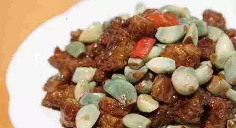 什么样的蒜抗癌防癌效果最好?独头蒜加发芽蒜