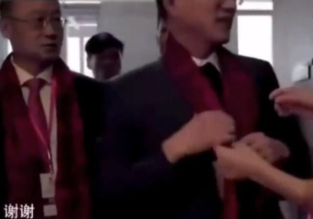 郭广昌让马云迎接省长 还调侃自己像新郎马云