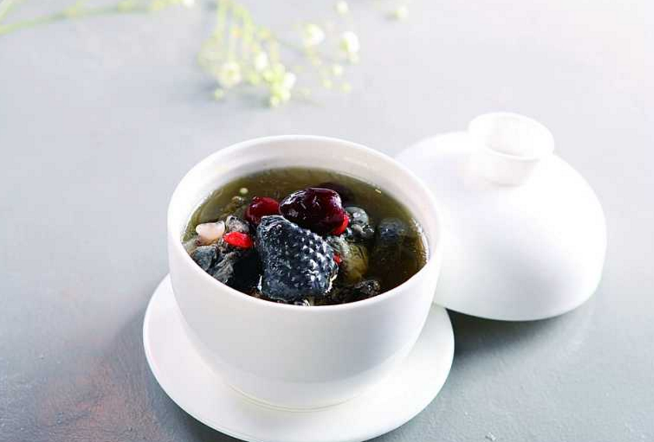 当归黄芪乌鸡汤