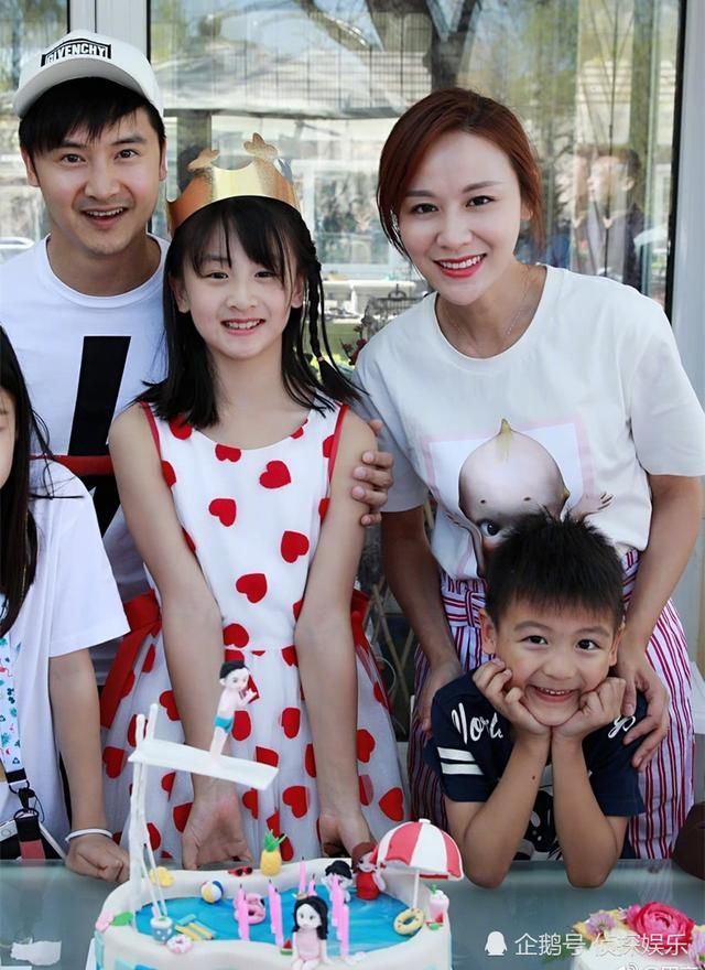 田亮实力坑儿子,小亮仔全身绑满气球狂奔起飞!