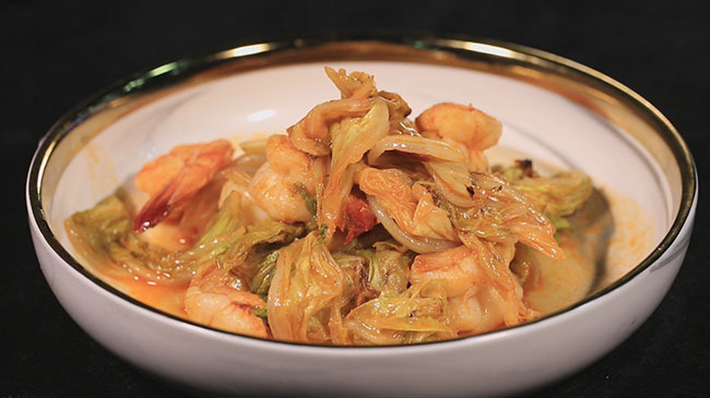 《养生厨房》大虾炒白菜+小虾拌小菜