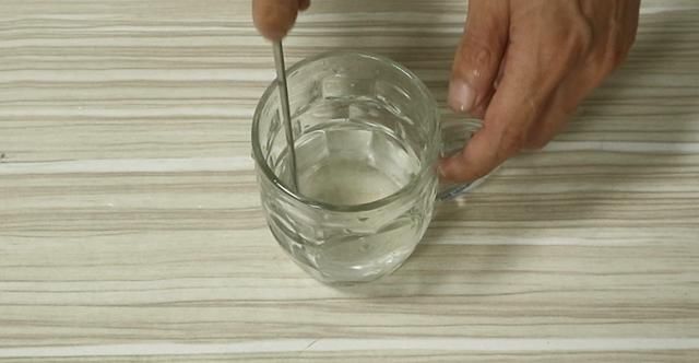 把白糖和蜂蜜泡到白醋里太厉害了,解决了男人