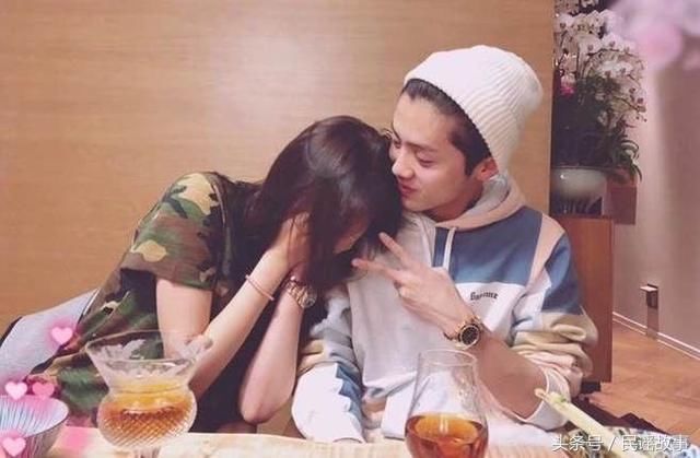 卓伟公布鹿晗猛料,关晓彤小腹凸起,网友:鹿晗真