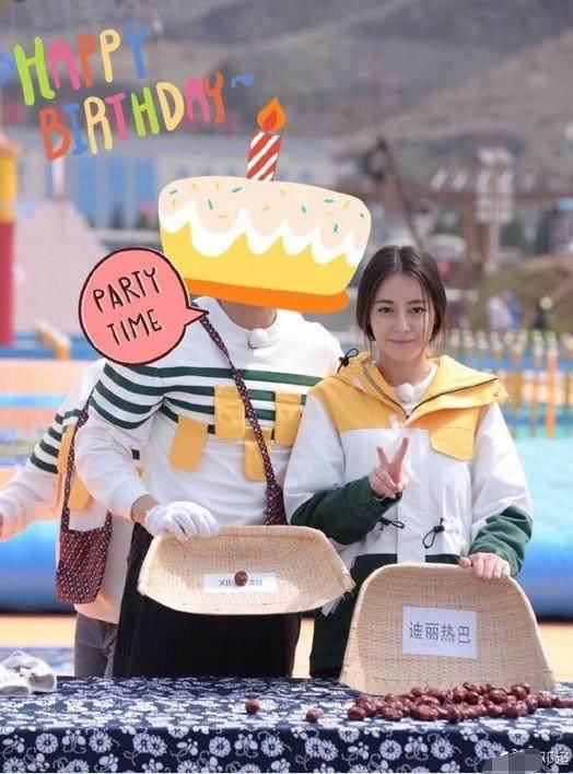 迪丽热巴生日,跑男团只有两人祝福,鹿晗有了新