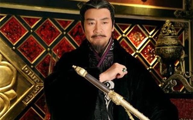 皇帝登基4个月欲立皇后,大臣反对,皇帝说:给我