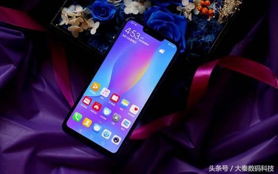 大内存+麒麟710芯片首发,华为nova3i玩的溜