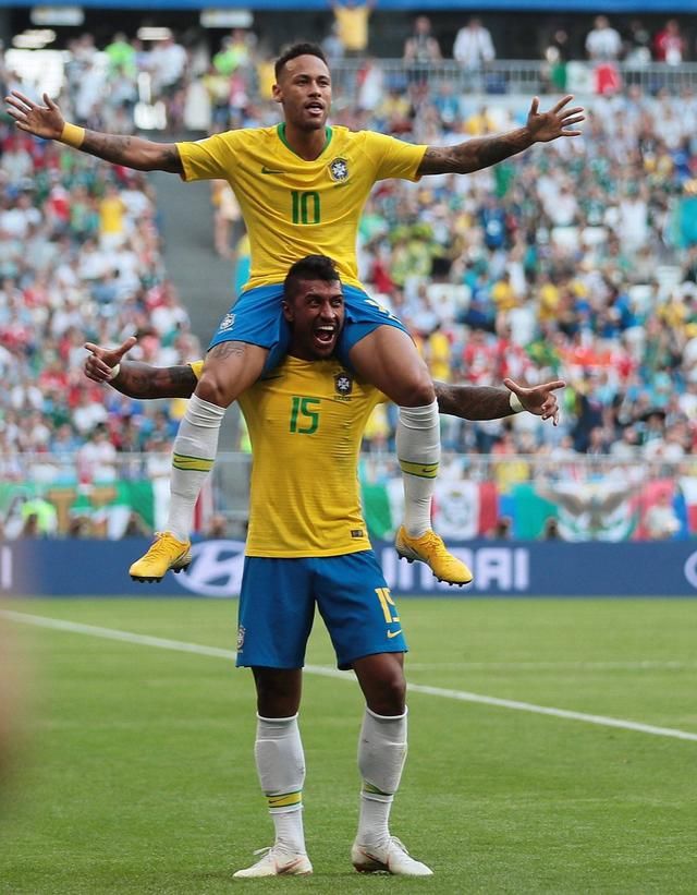 世界杯再现争议,墨西哥球员恶意踩踏内马尔逃