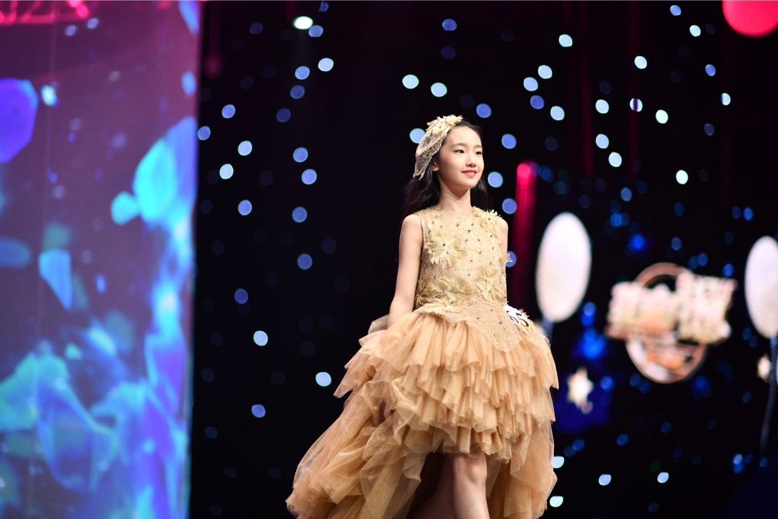 SZPMedia少资派传媒,多位练习生勇闯国际时尚